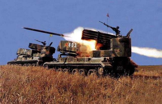 说起中国的火箭炮,以往在国际上的形象代表可能就是107毫米火箭炮,是