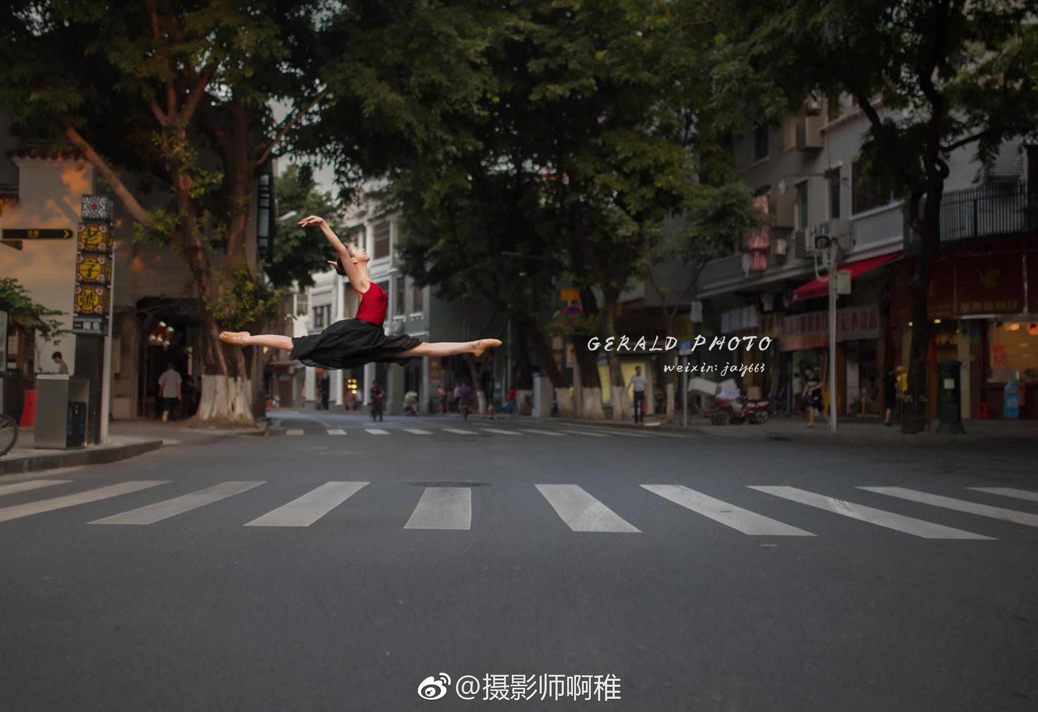 街头芭蕾艺术源于生活摄影