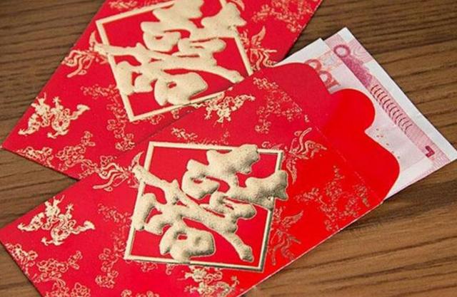 三八节我给婆婆一千块饭桌上女儿一句称赞的话结束了我的婚姻