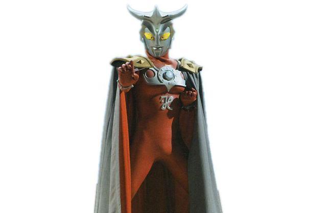 盘点穿红披风的奥特曼,只有元老级别才可穿戴