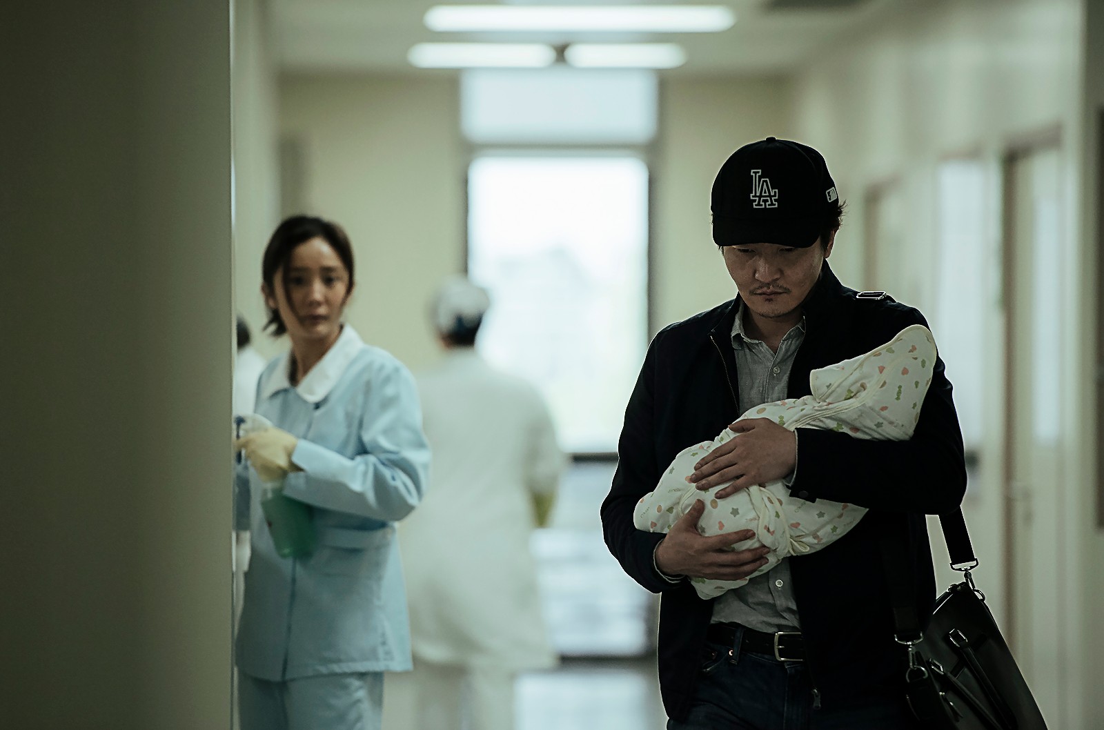 《宝贝儿》用平等眼光直面不完美人生