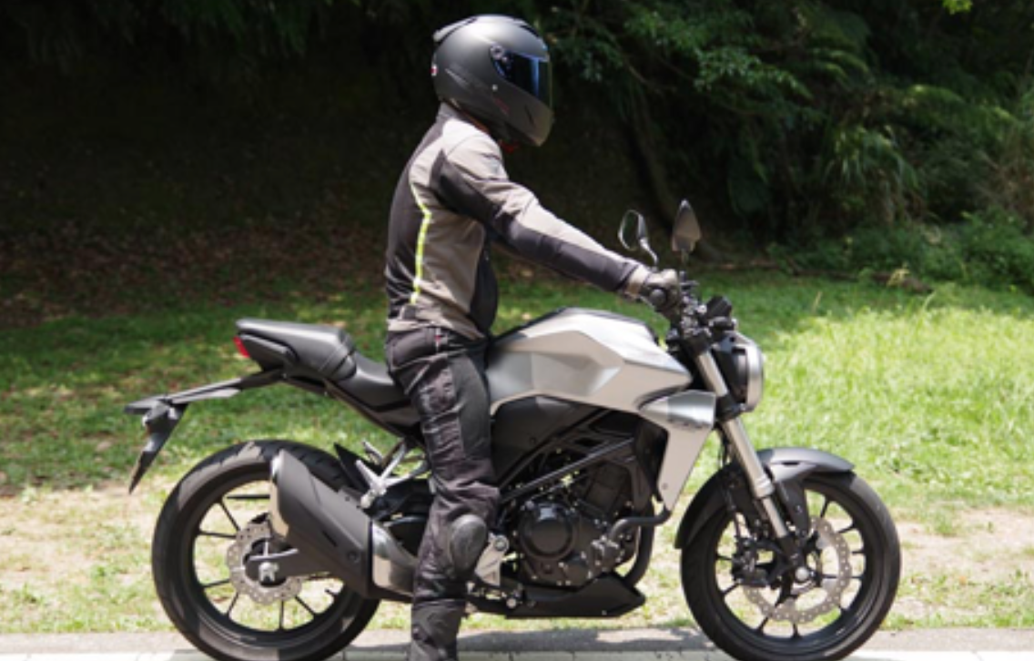 2018款本田cb300rabs摩托车测试