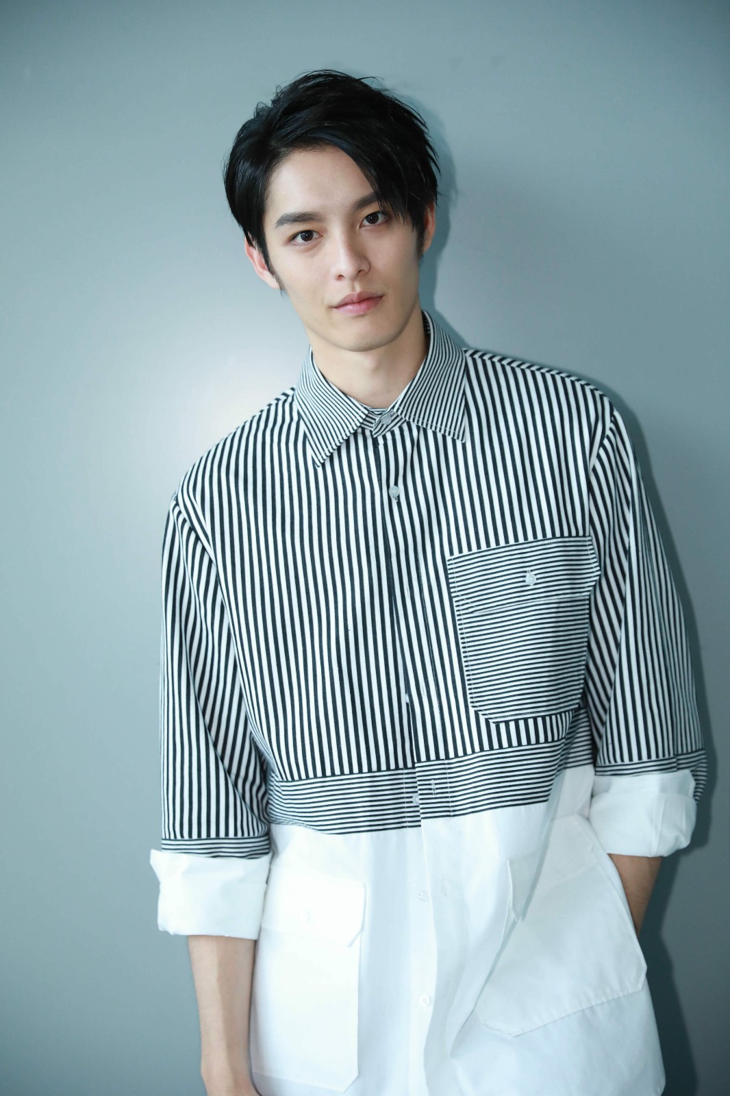 曹佑宁出席热血高校发布会慢半拍男神反转爆金句