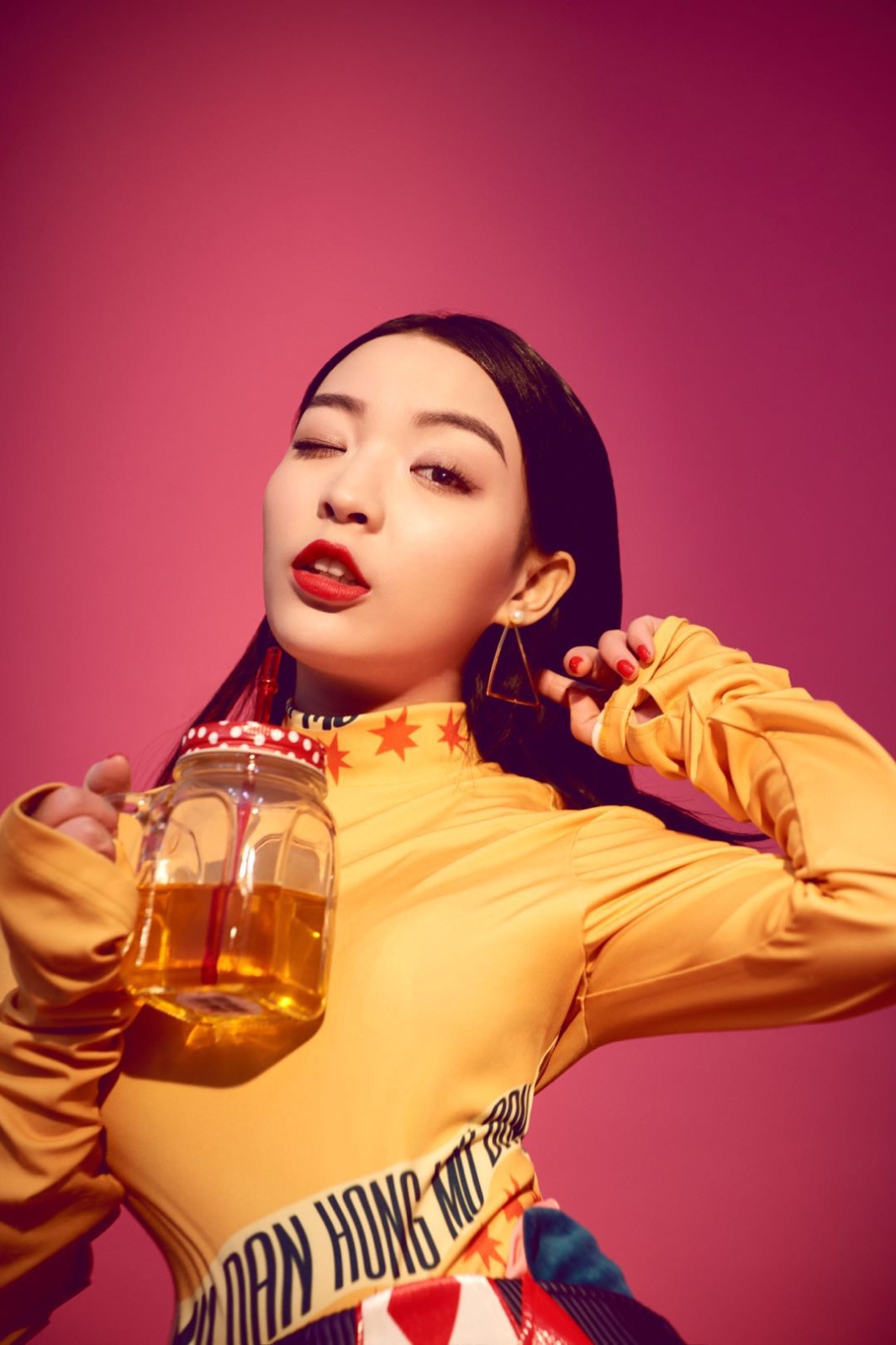 vava写真风格百变张弛有度