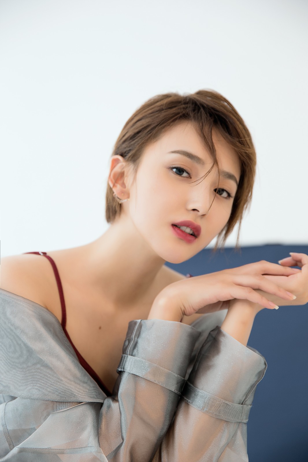 《法医秦明之幸存者》片尾曲mv上线 艾晓琪献唱《哎哟》