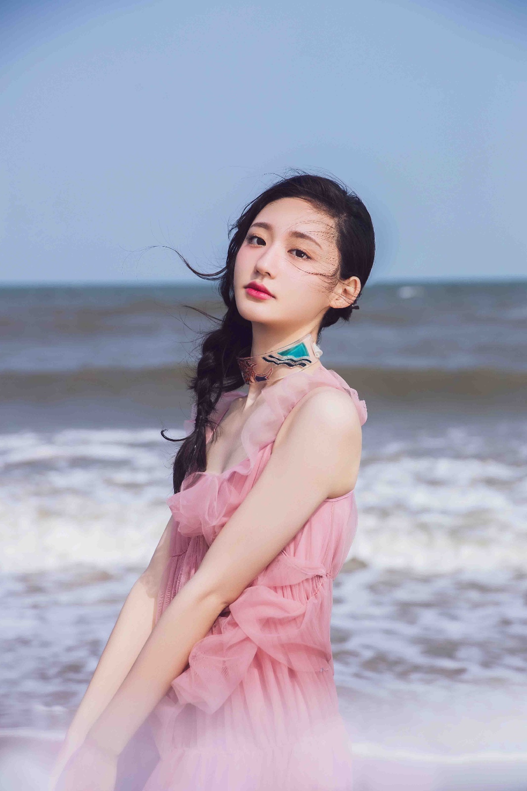 王莫涵甜美写真曝光 诠释清新海洋风情