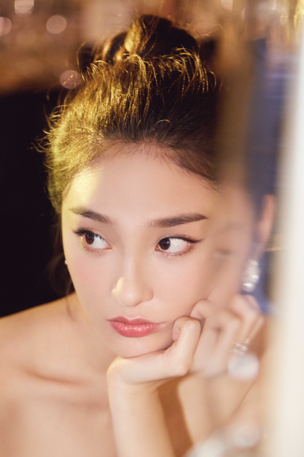 王可如出席时尚盛典 率性利落质感十足