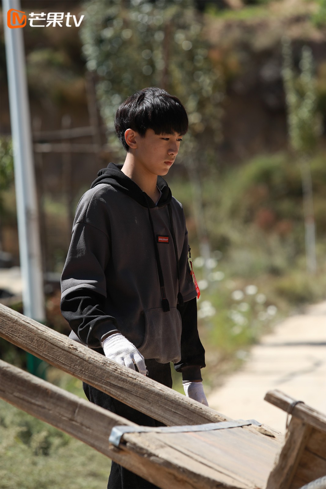 袁杰怒了,《变形计》软萌少年大变身!