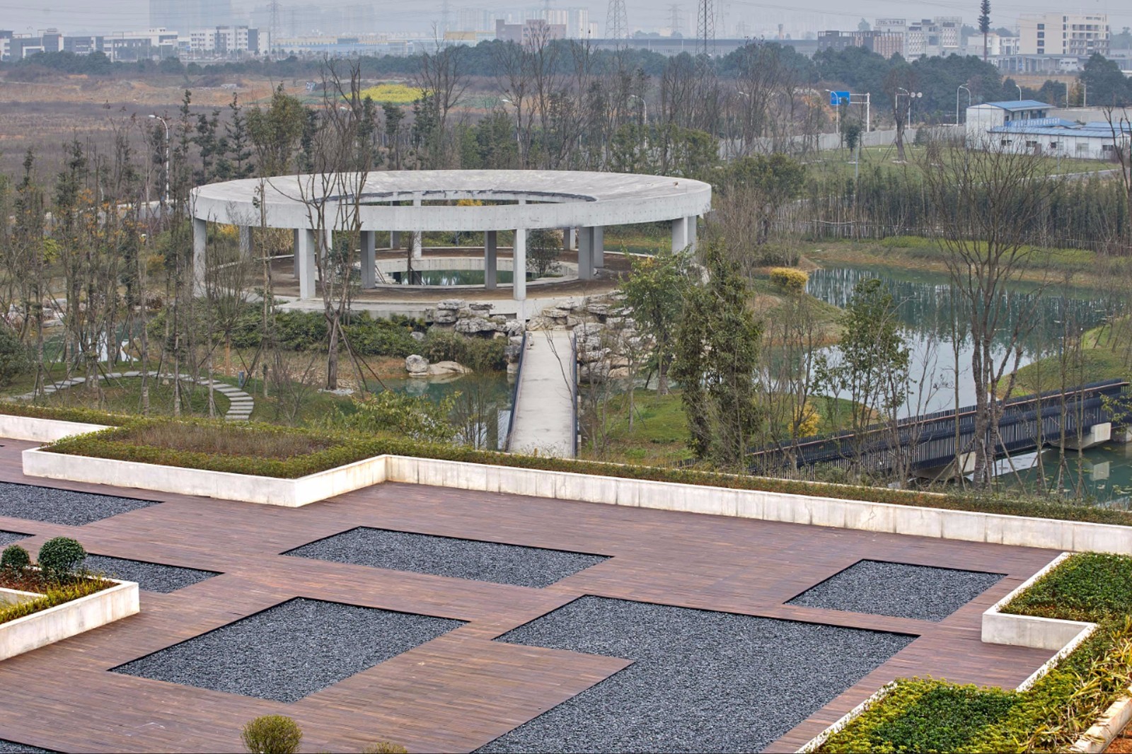 混凝土与风景——成都航宇（CAST） / 深圳汤桦建筑设计+新疆建筑科学|新疆|汤桦|航宇_新浪新闻