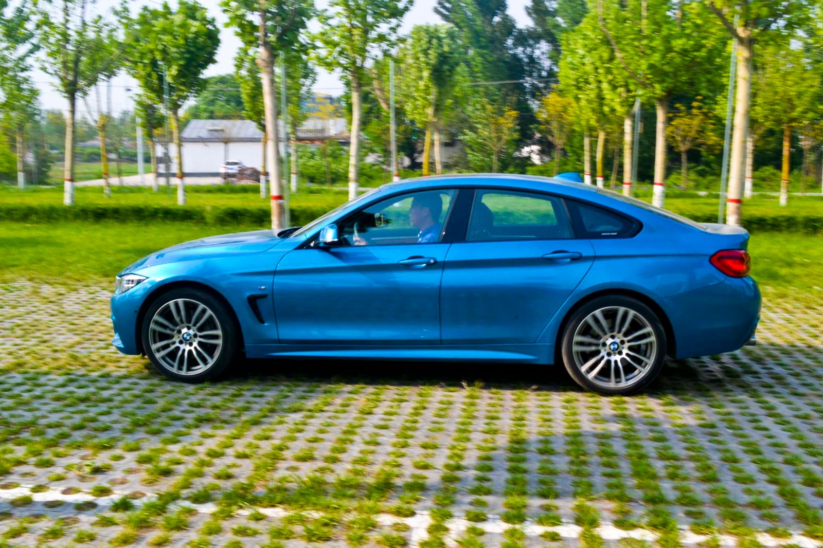 6缸涡轮326马力插上翅膀能飞的宝马440ixdrive