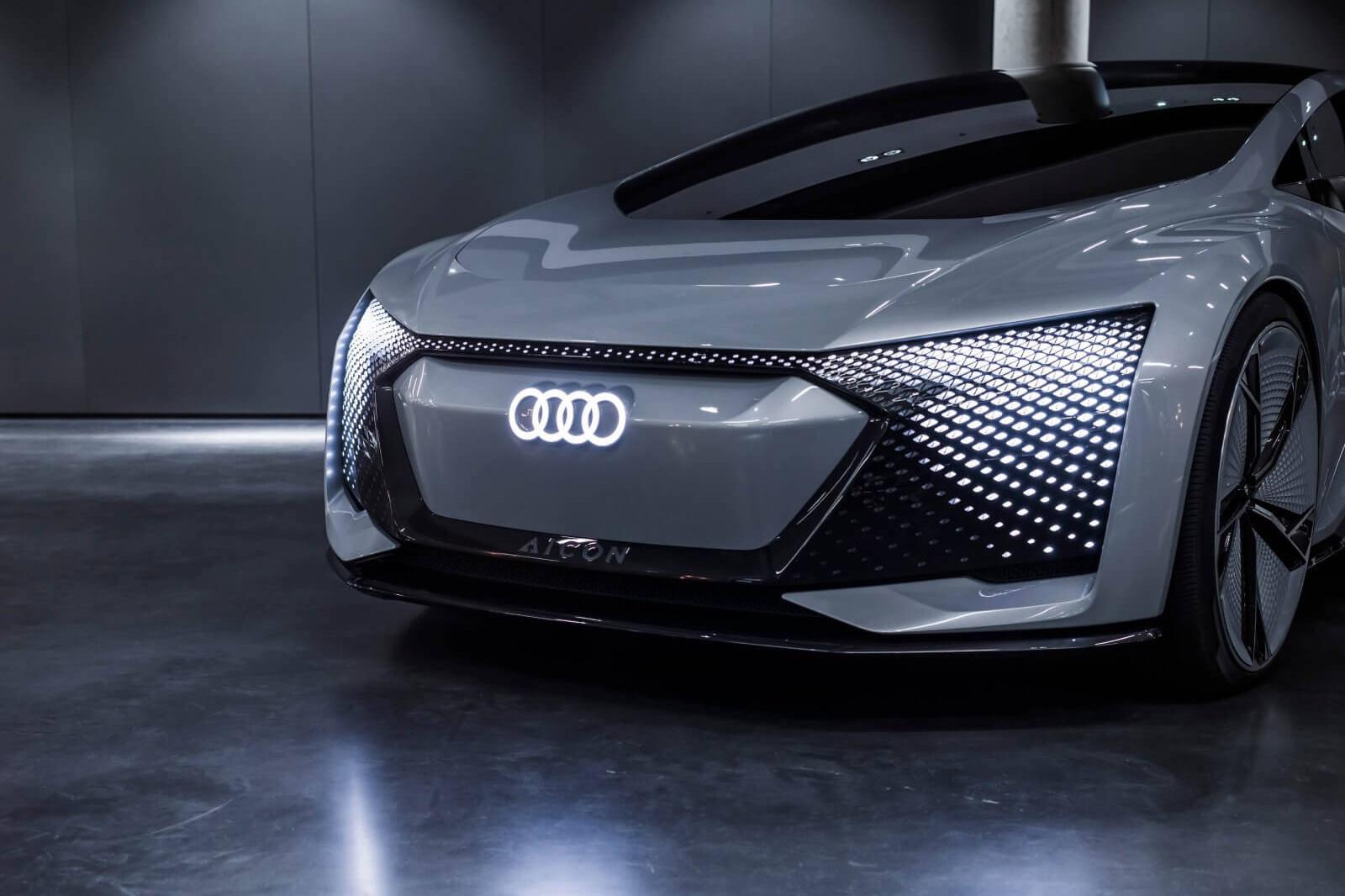 在未来,汽车灯光的作用不再是照明