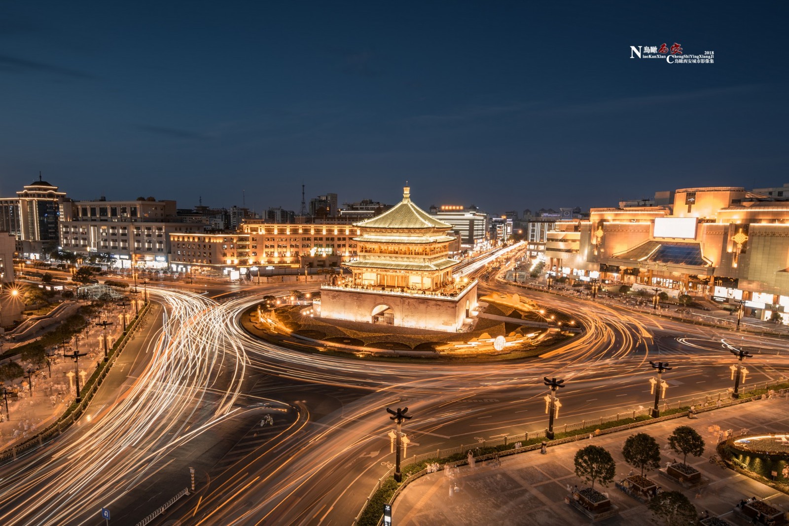 在350米西安第一高楼上鸟瞰大西安之夜!