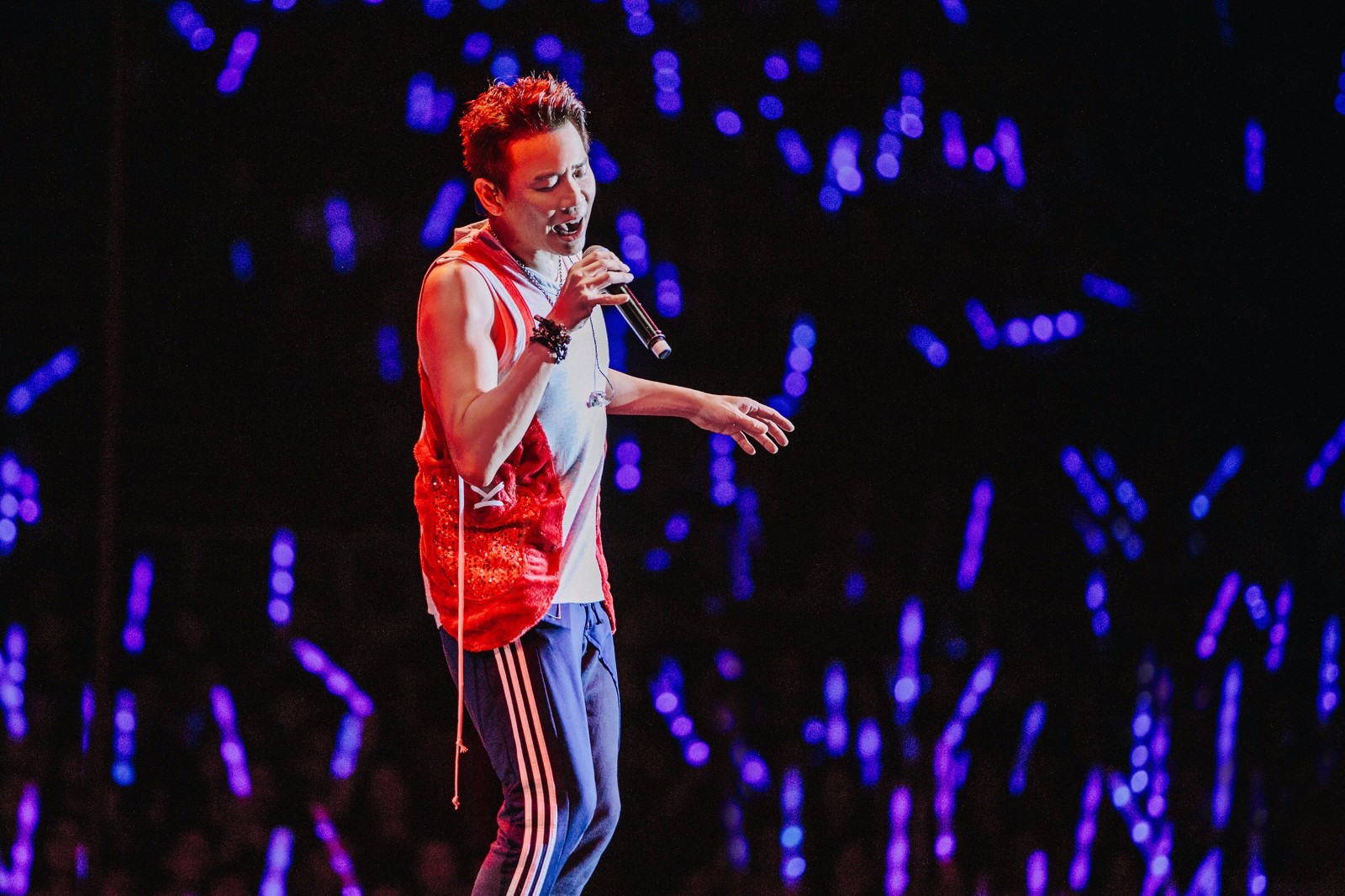 演唱会现场陶喆也是几乎重现了所有的经典曲目,并提及了新专辑,希望