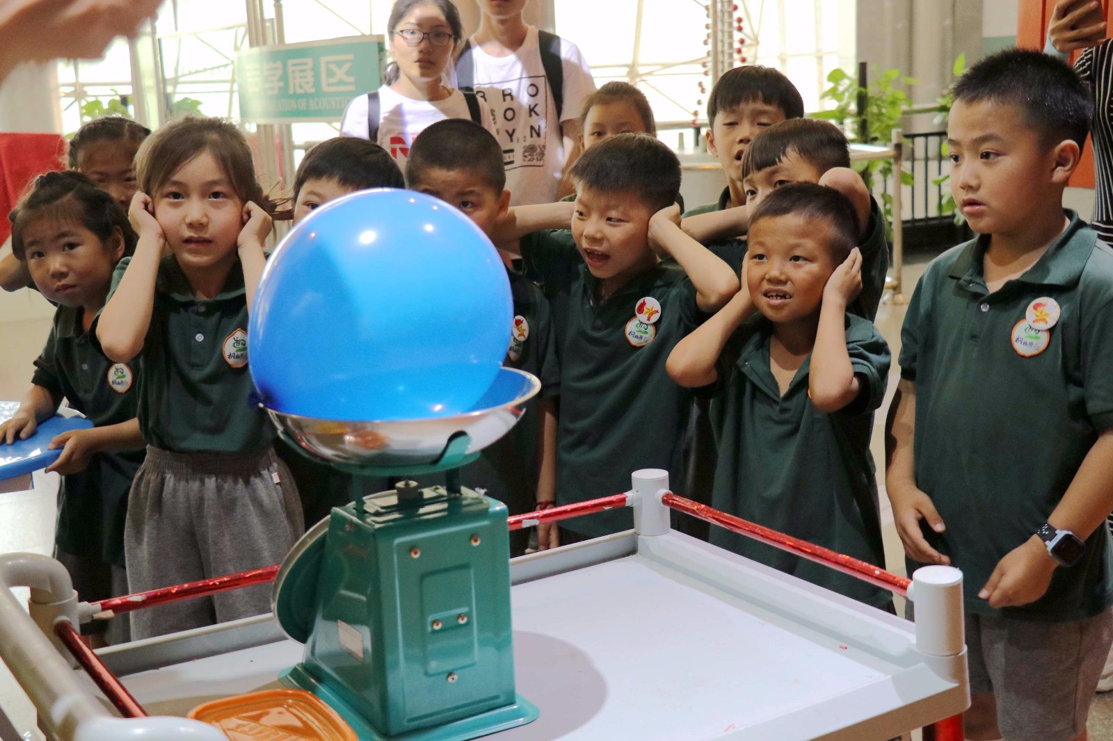 郑州中原区桐柏路小学开启科学实践课程体验之旅