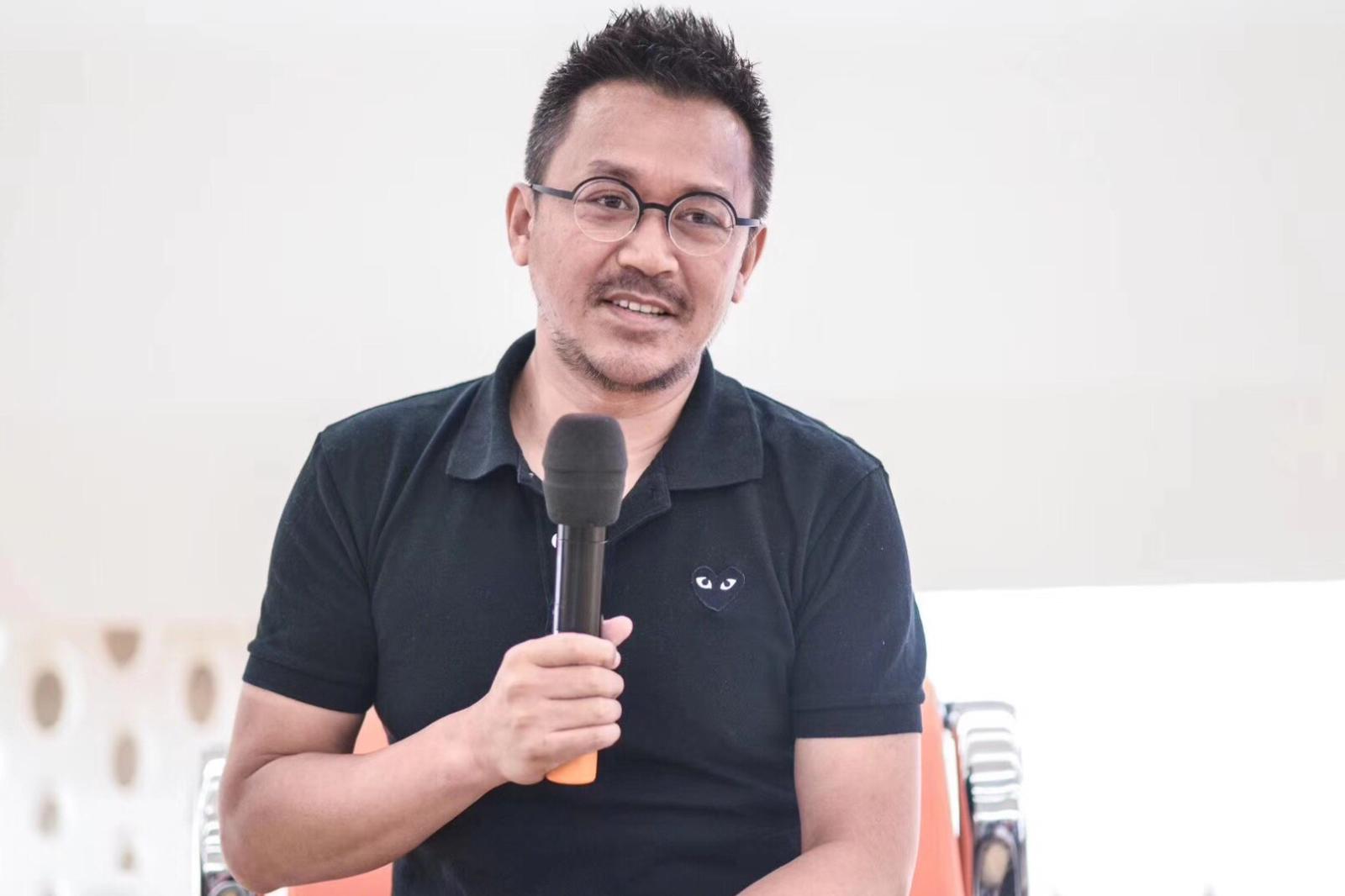 《酗酒者莫非》登陆羊城 王学兵现身读剧会