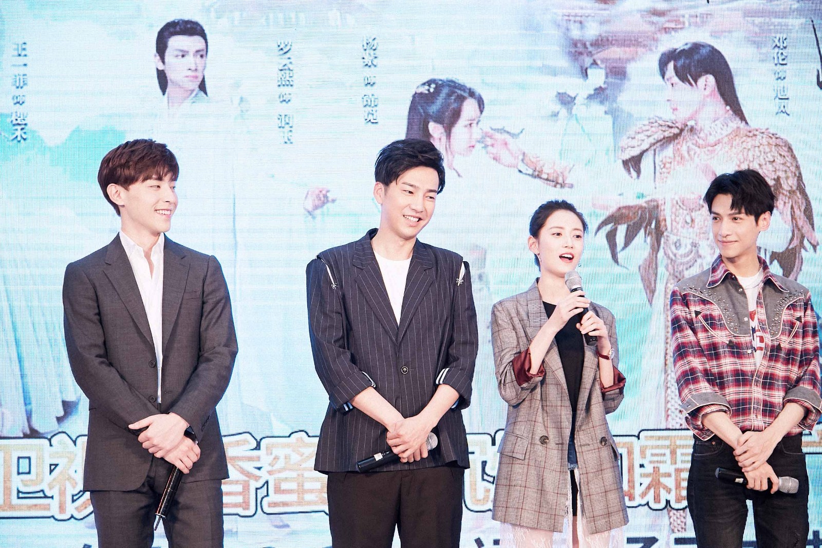 《香蜜沉沉烬如霜》粉丝见面会 邹廷威儒雅绅士圈粉无数