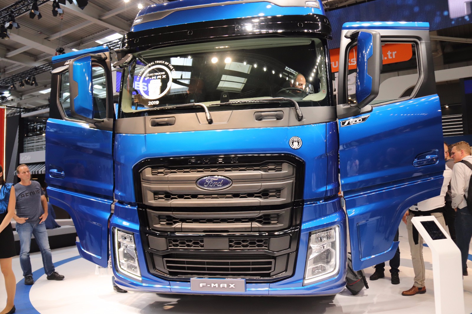 新福特牵引车f-max详解