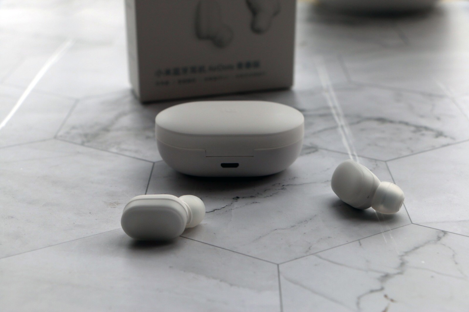 小米真无线蓝牙耳机,airdots青春版图赏