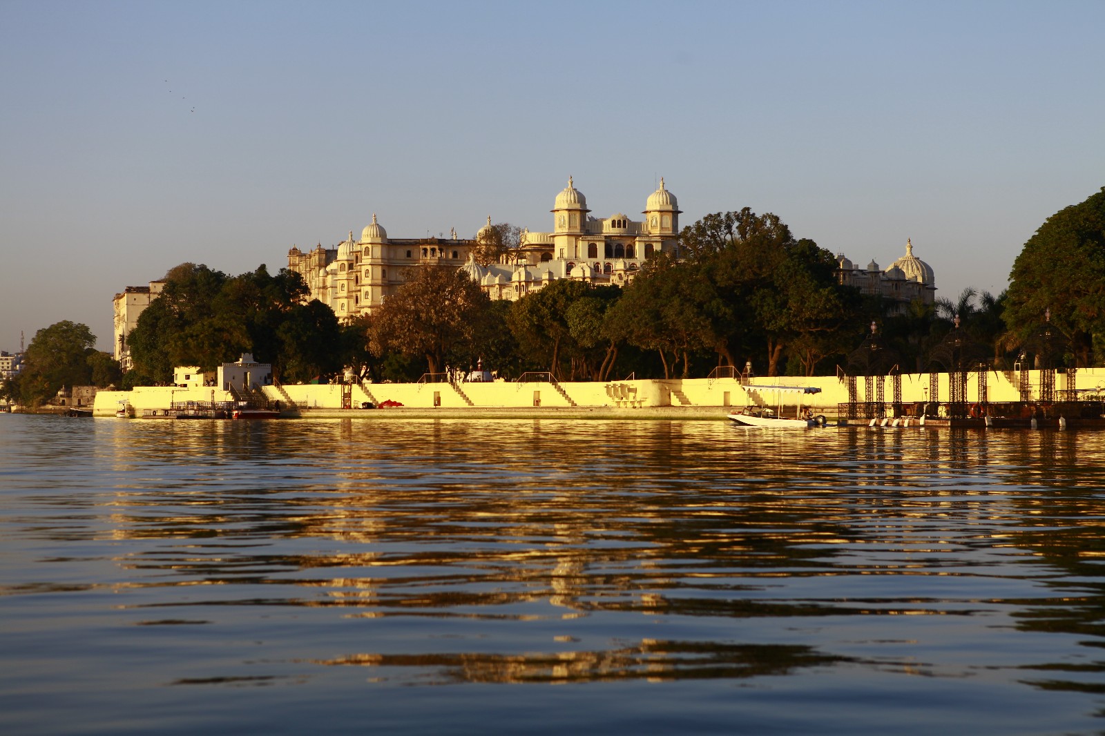 皮丘拉湖lake pichola·印度最浪漫的湖泊