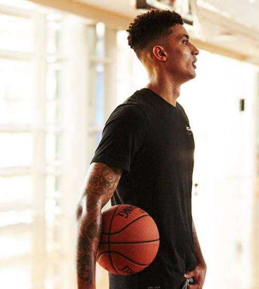 科比和青年才俊们一起训练,与字母哥,库兹马,东契奇