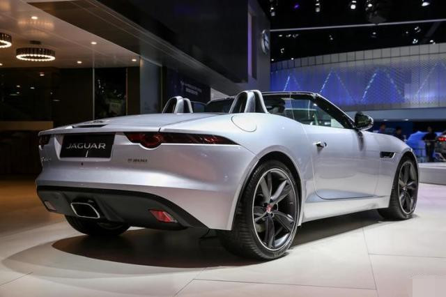 最美捷豹轿跑登场,内饰不输百万豪车,换装2.0t仅售40万