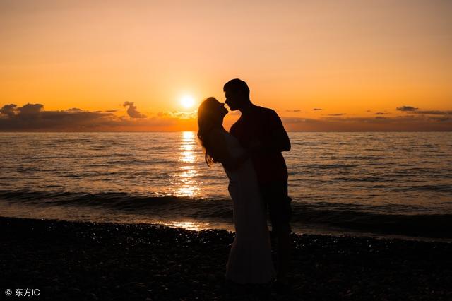 从前的爱情,离合要交代清楚,今天的爱情,忠于自己,自己不喜欢,一走了