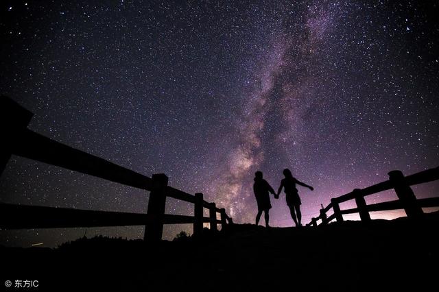 压抑的心情说说带图片,送给无助心累的男生