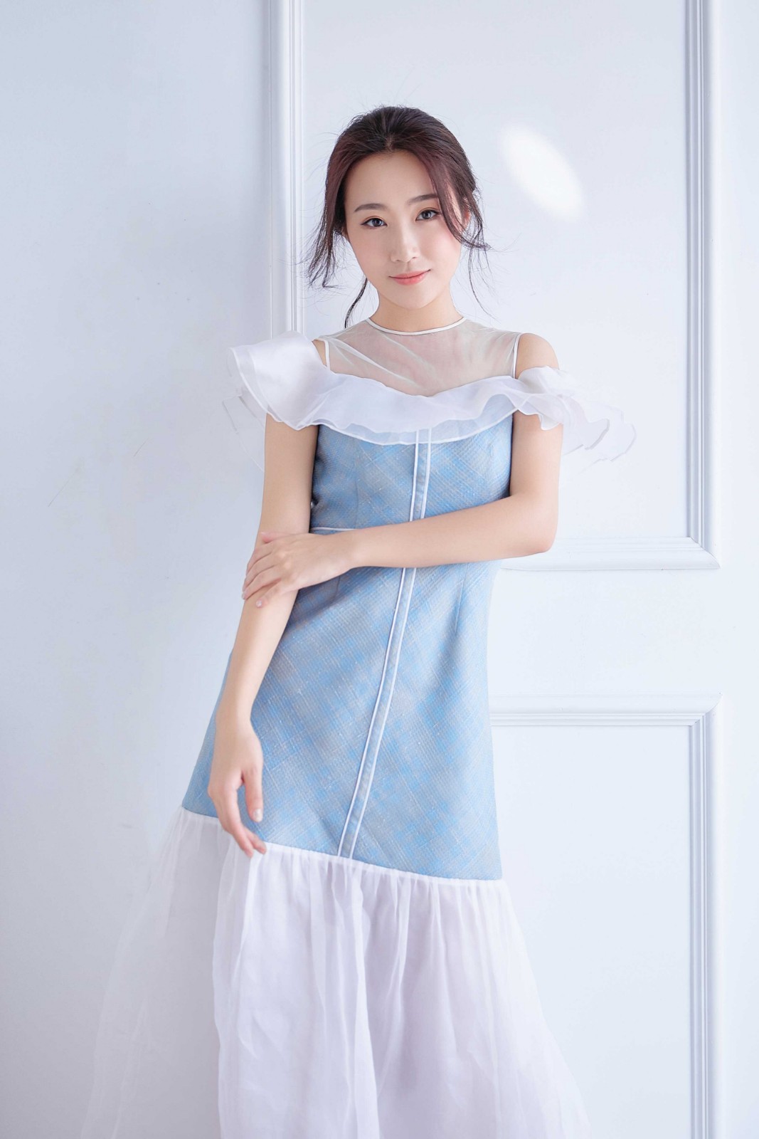 姜雯雯时尚写真曝光 随性慵懒清新迷人|姜雯|姜雯雯