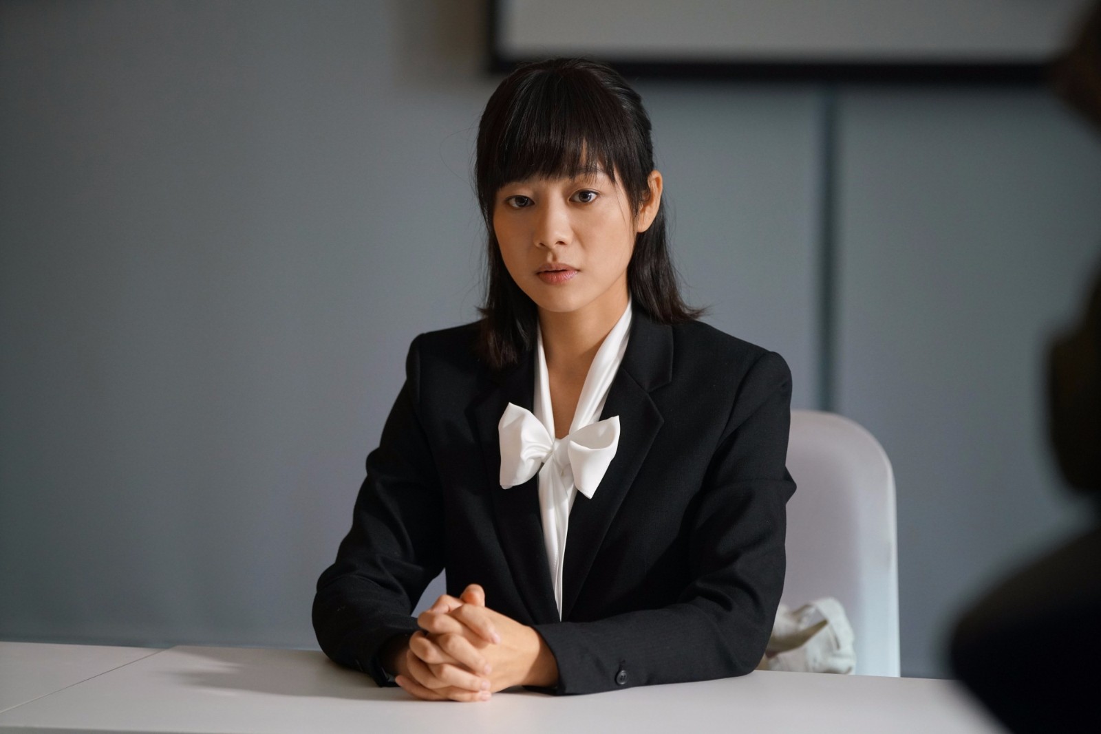 王真儿《上海女子图鉴》开播 与李现演情侣默契十足