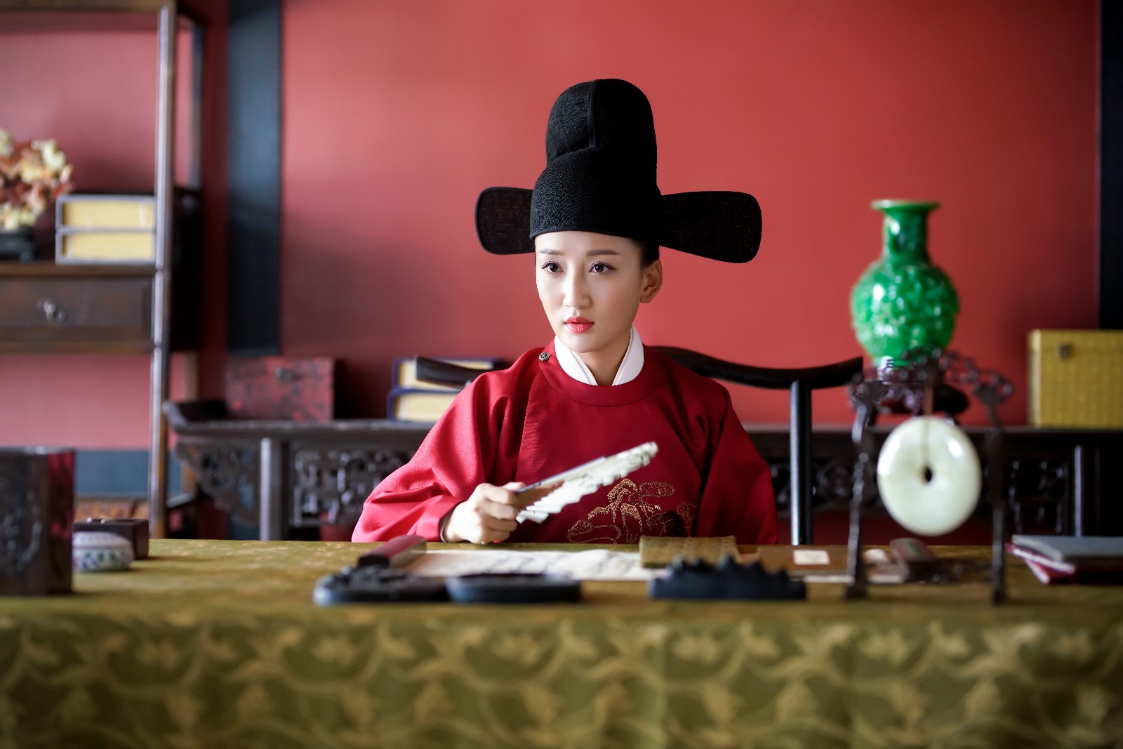 禹童《夜天子》中正面交锋徐海乔 刚登场就来了个下马威