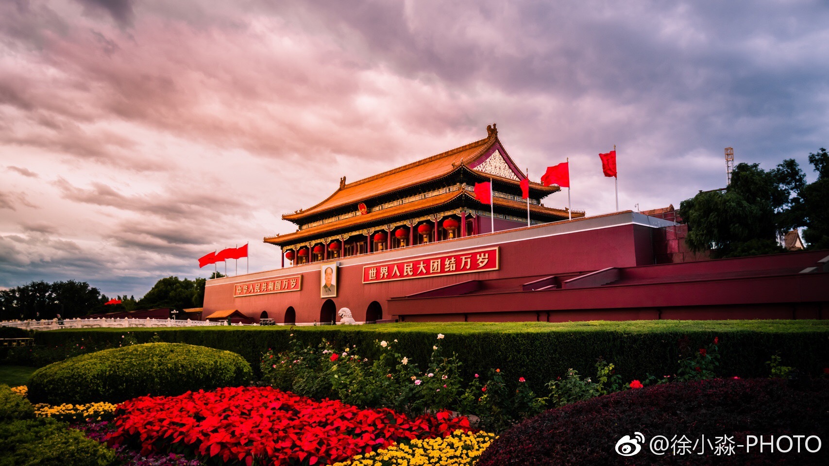 我爱北京天安门,祖国母亲生日快乐!