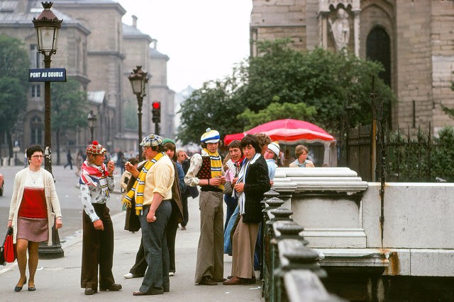 巴黎是著名的世界艺术之都,印象派美术发源地,芭蕾舞的诞生地,欧洲