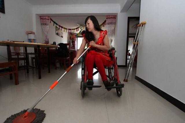他们虽然都是残疾人,虽然行动不便,但是他们却感动了很多人!
