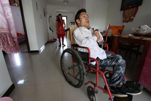 他们虽然都是残疾人,虽然行动不便,但是他们却感动了很多人!