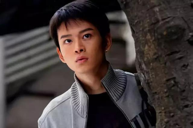 改名后重新出发,如今凭《扶摇》受关注|黄明|扶摇|海岩_新浪新闻