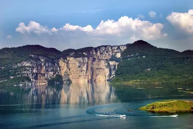 贵州最大的河流千里画廊乌江