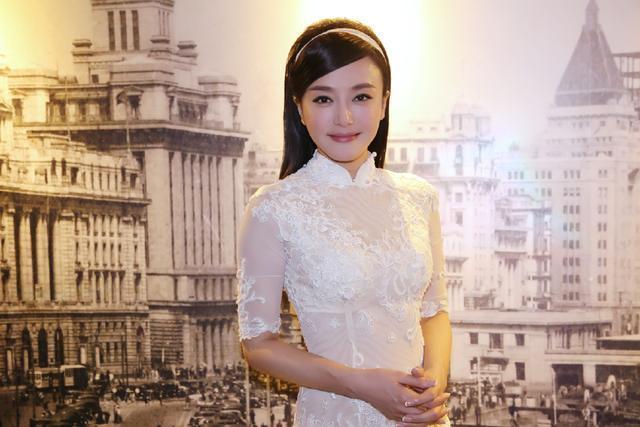 秦岚专访唯独不提李小璐,谈做朋友要三观一致