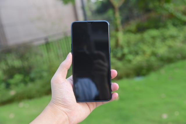 oppo r17屏幕指纹使用技巧与测试体验:速度快到无感!