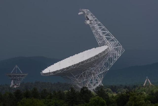 科学家发现20亿年前规律无线电波,或为外星文明信号