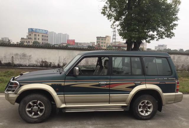 今天三万收了台九六年的越野之王,经典三菱帕杰罗