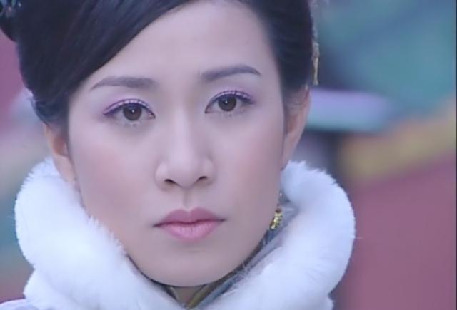 佘诗曼: 在我还不会读她的名字时, 我就记住了她的长相