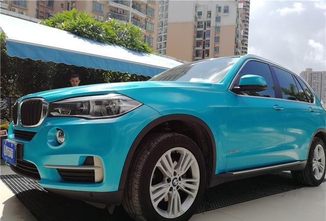 深圳宝马x5车身改色贴膜车身法国骇克斯大珠光蒂夫尼蓝