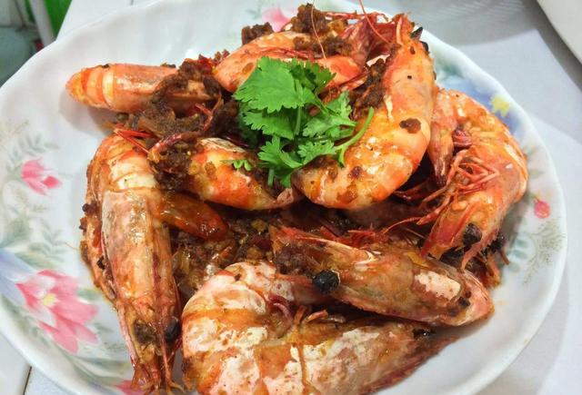 中华粤菜广州菜:干煎虾碌