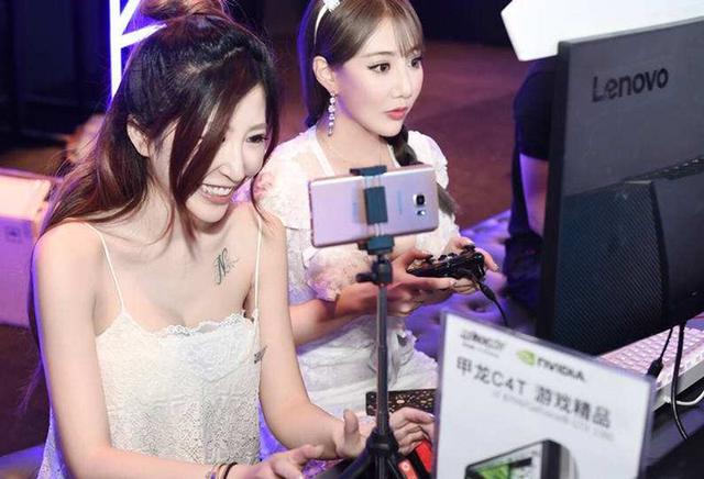 lol解说贝拉回归,或将解说s8总决赛,网友:她比rita淑仪好多了