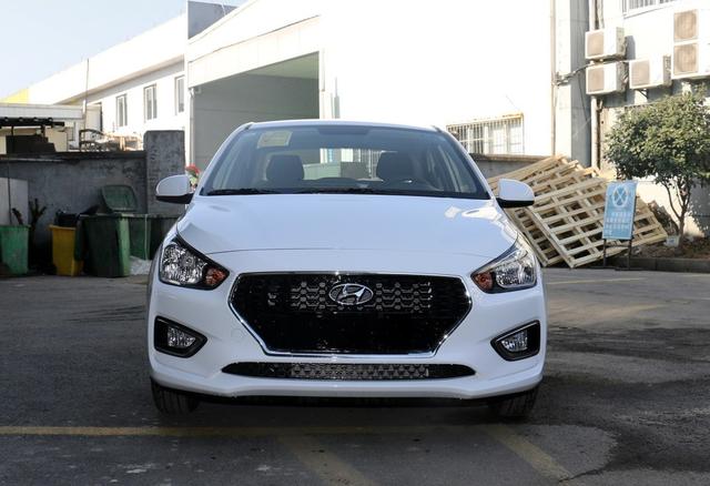 瑞纳vs焕驰,都是4门5座的三厢车,你会喜欢其中的哪款?