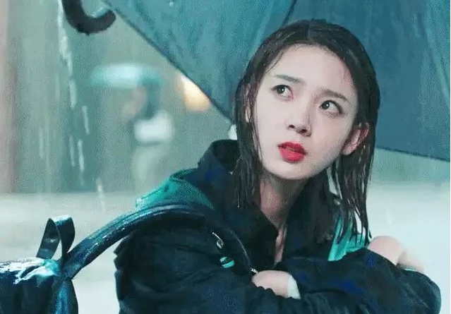 雨中哭戏沈月被郑爽虐惨,刘诗诗陈瑶最唯美,说到梨花带雨定是她