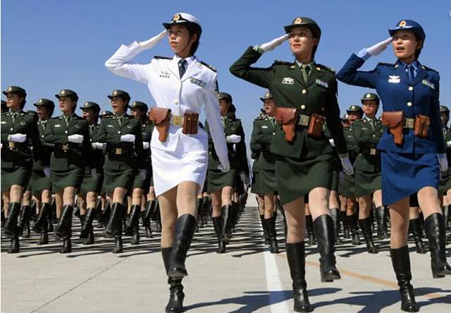 中國女兵和日本人女兵的區別就看這一點