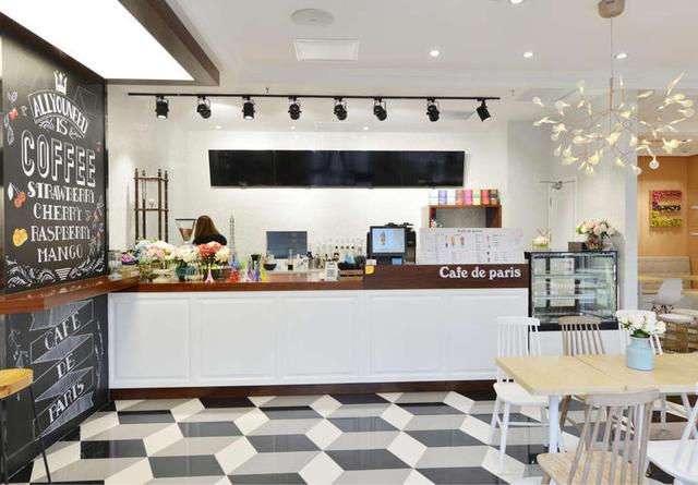 甜品店格调装修,装的敞亮带有小情调