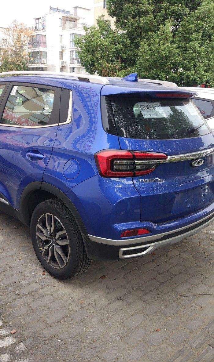 首台2019款瑞虎5x多种颜色实车上路, 旧貌换新颜减配1.5t发动机