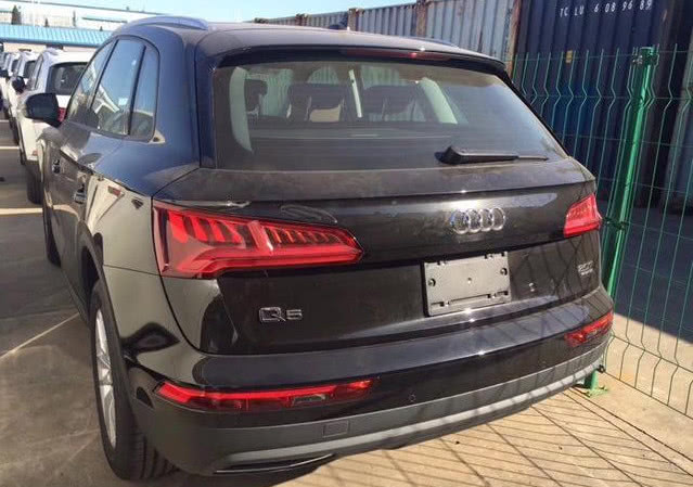 大量18款奥迪q5抵达港口美版更便宜全部35万